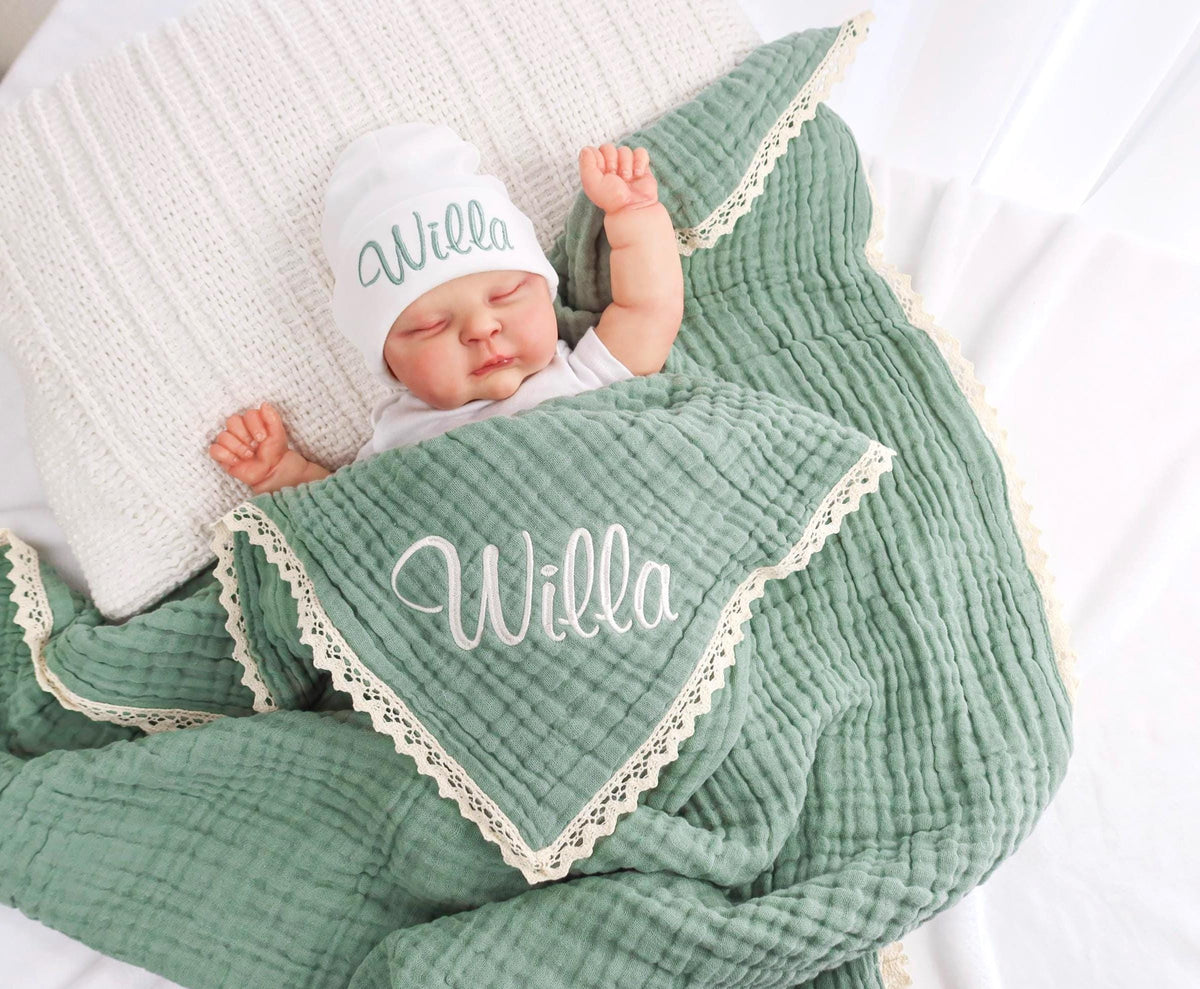 Muslin baby blanket, organic blanket, Personalized baby swaddle blanket, embroidered name newborn gift, baby shower gift